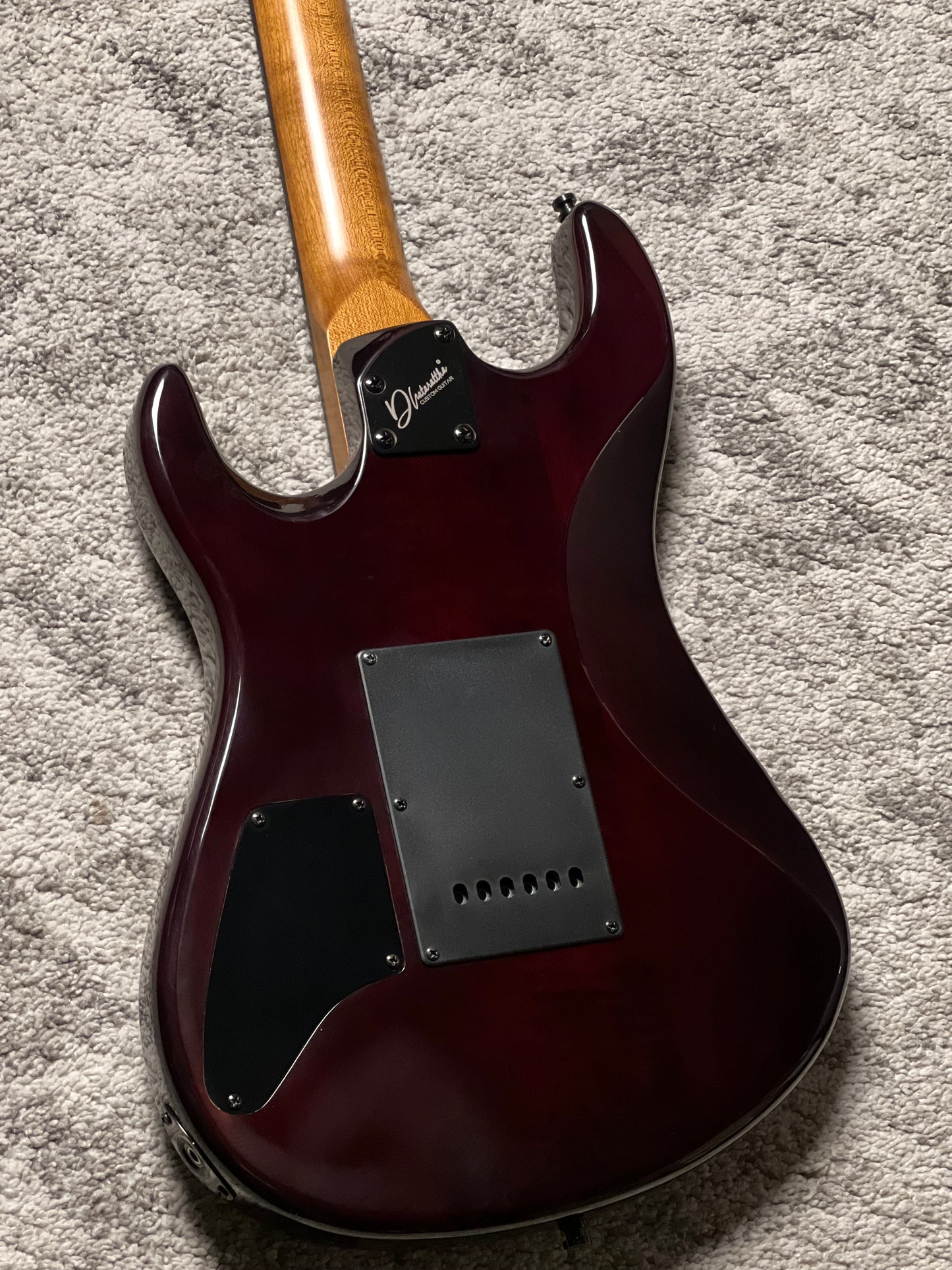 Dhatarattha Custom DST HH Flame in Hazel Burst with Rosewood FB