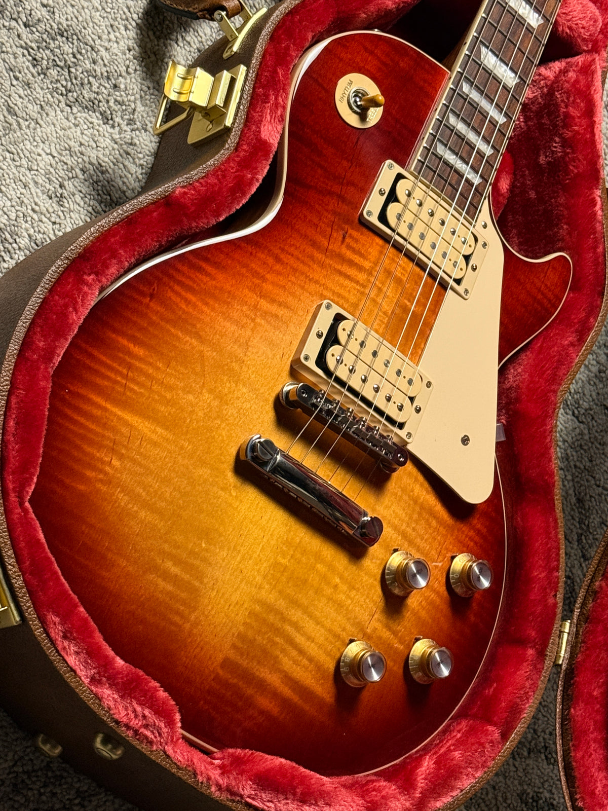 Gibson Les Paul Standard '60s Double Trouble in Vintage Bourbon Burst 216250250