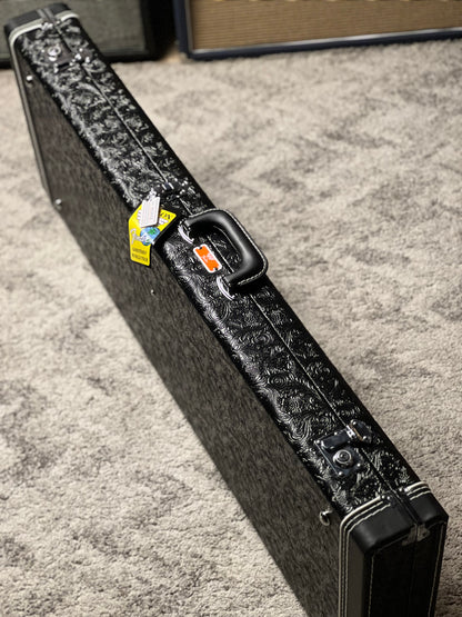 Fender Waylon Jennings Stratocaster/Telecaster Case Black Tooled Leath