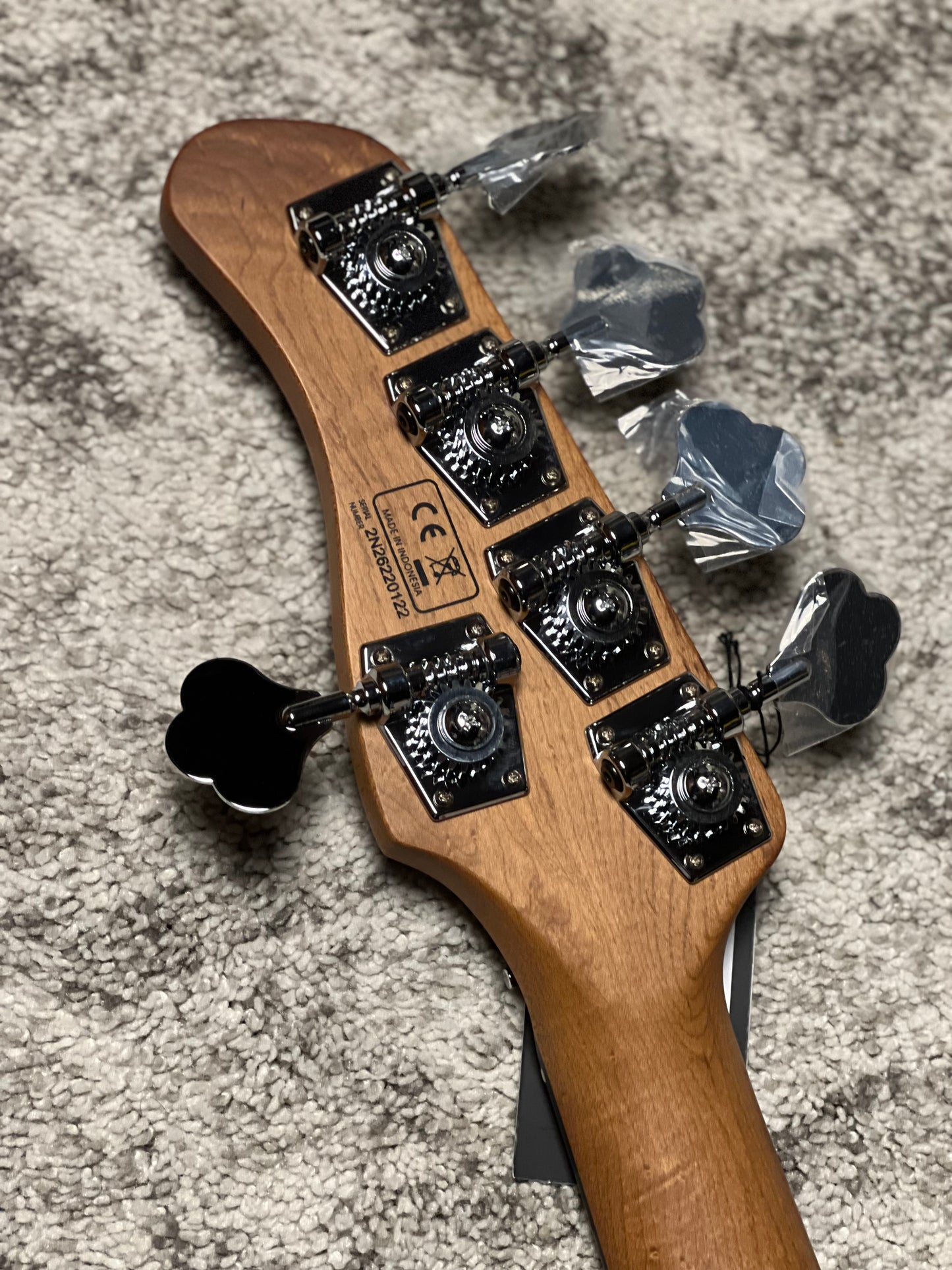 Sire Marcus Miller V5 Alder-5 St in Vintage White