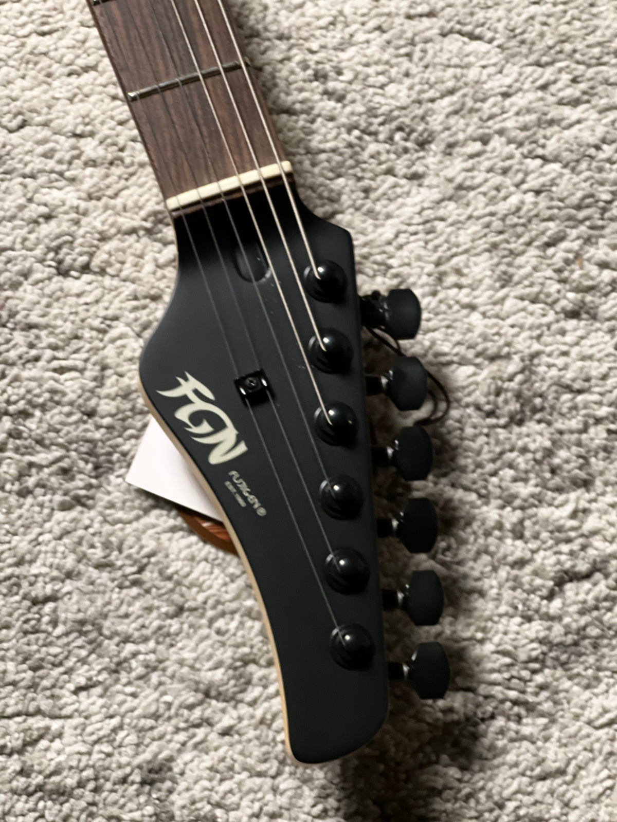 Fujigen FGN Iliad JIL2-ASH-DE664-R/OPB in Open Pore Black G230538