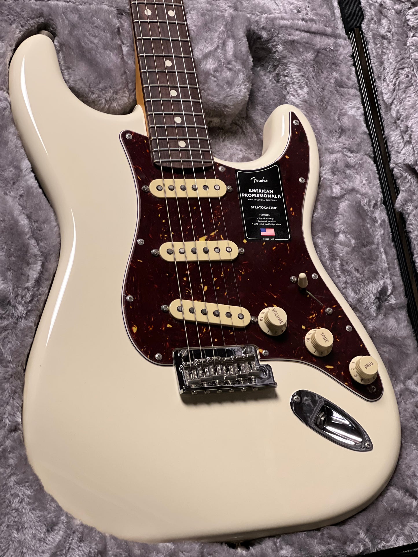 Fender American Professional II Stratocaster With Rosewood FB In Olympic White US23075009