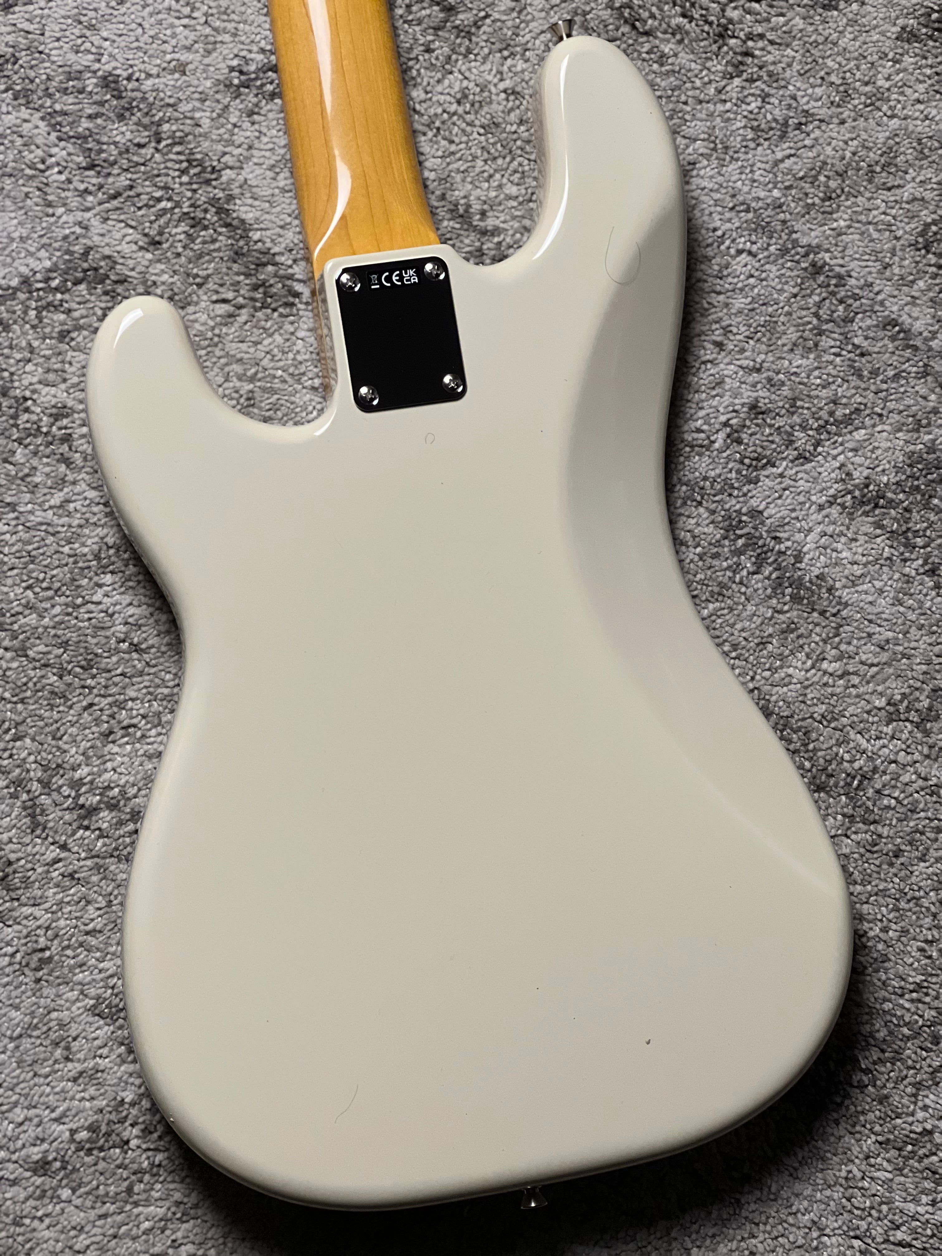 Fender Japan Hama Okamoto Signature Precision Bass in Olympic