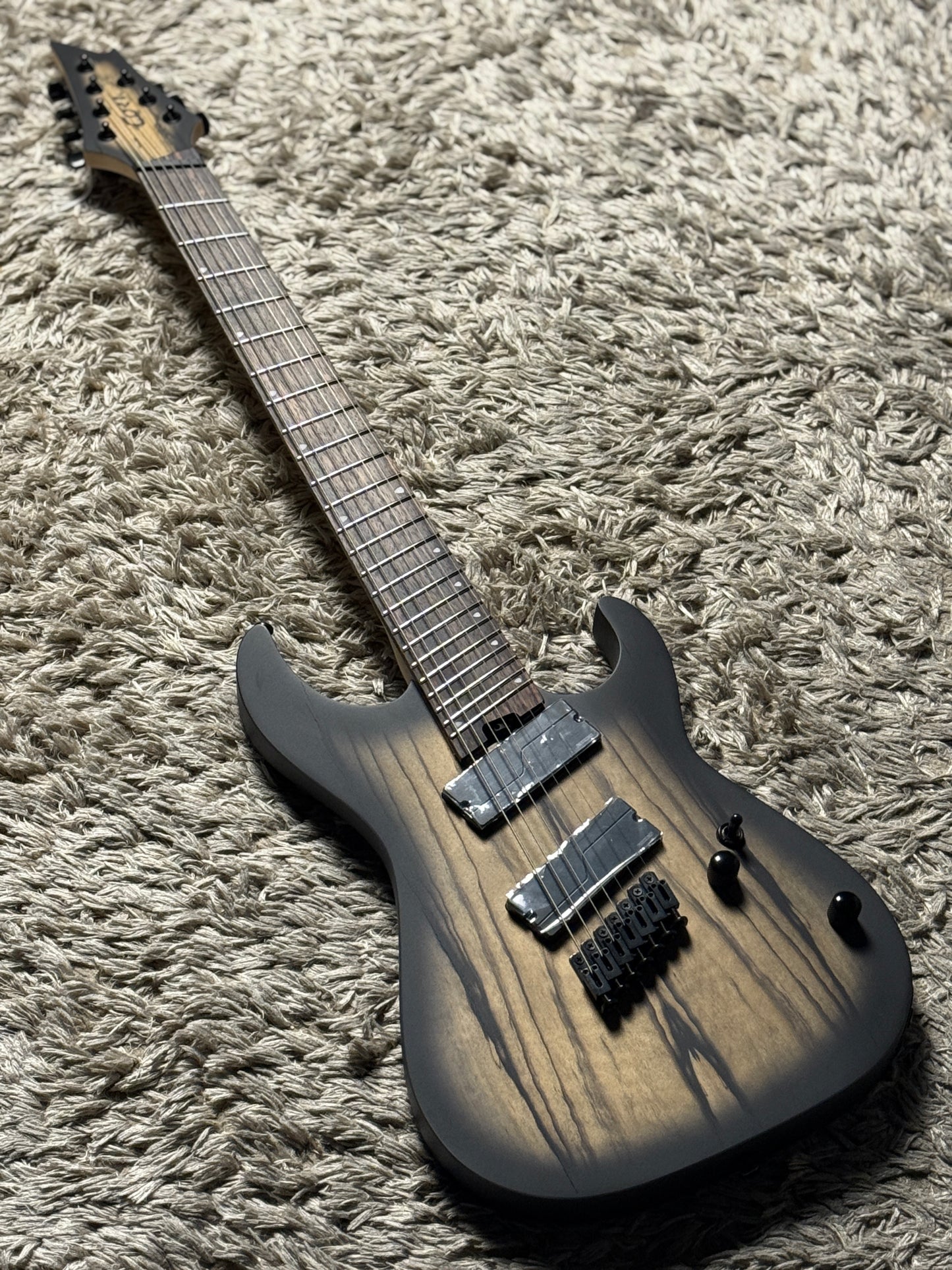Cort KX507 Pale Moon - NBB in Natural Black Burst