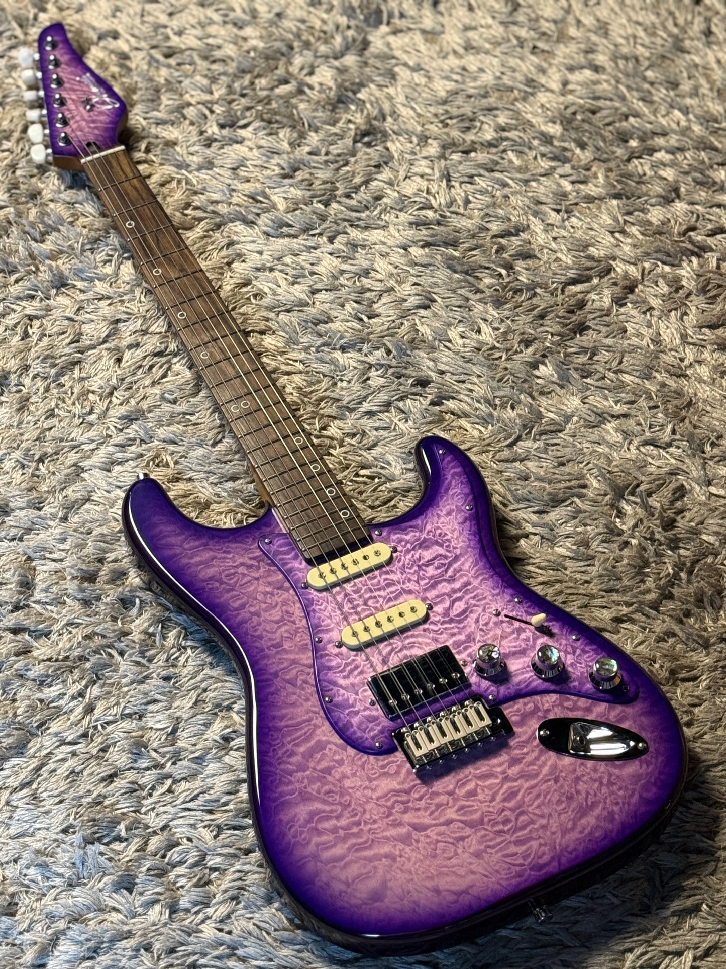 Dhatarattha Custom DST HSS Quilt in Purple Amethyst Burst with Rosewood FB