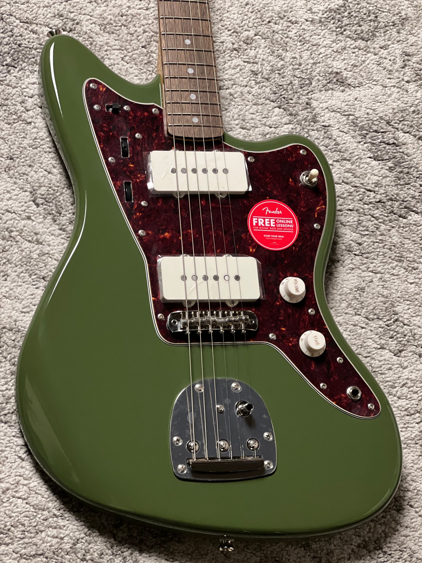 Squier FSR Classic Vibe 60s Jazzmaster with Laurel FB in Olive Metallic