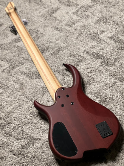 Sire Marcus Miller M6 5-string Headless in Mahogany Satin