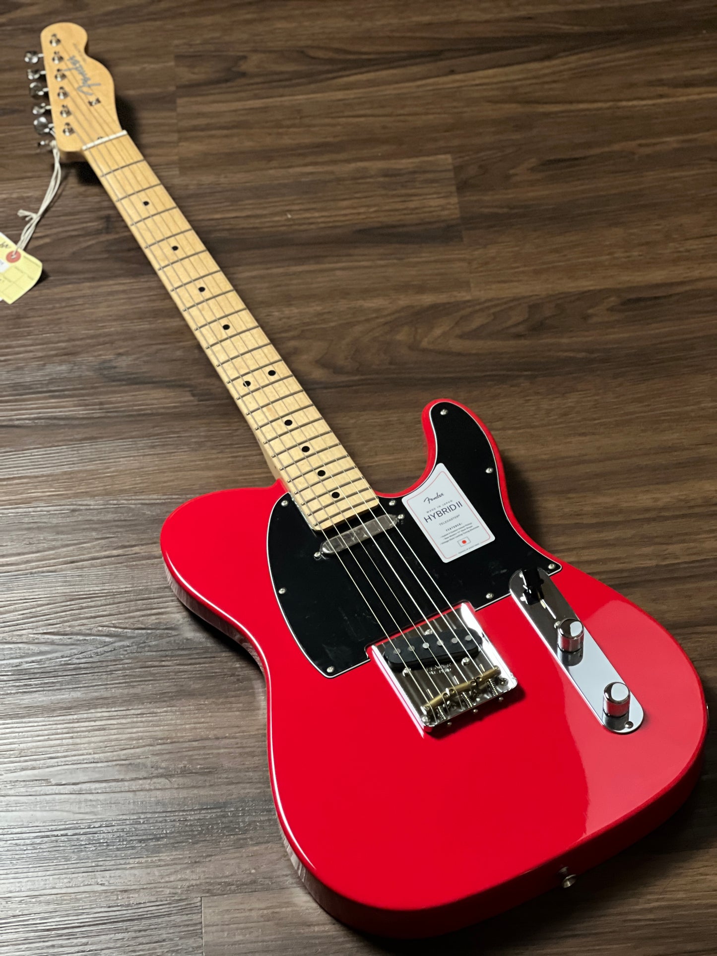 Fender Japan Hybrid II Telecaster พร้อม Maple FB สี Modena Red