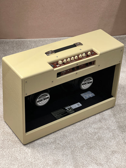 Blackstar Debut 100R 2X12R Combo in Cream