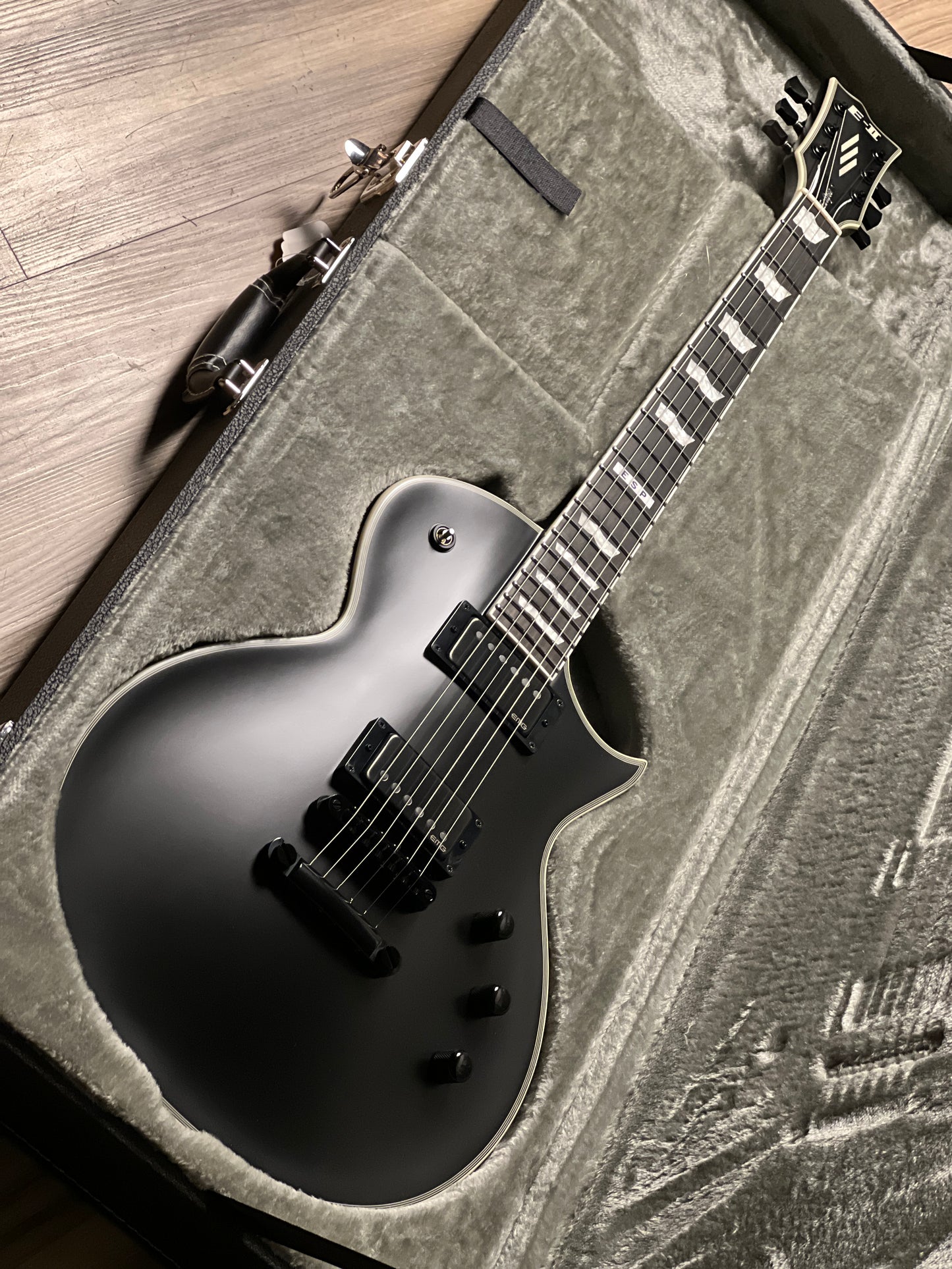 ESP E-II ECLIPSE-EMG black satin ES7652233