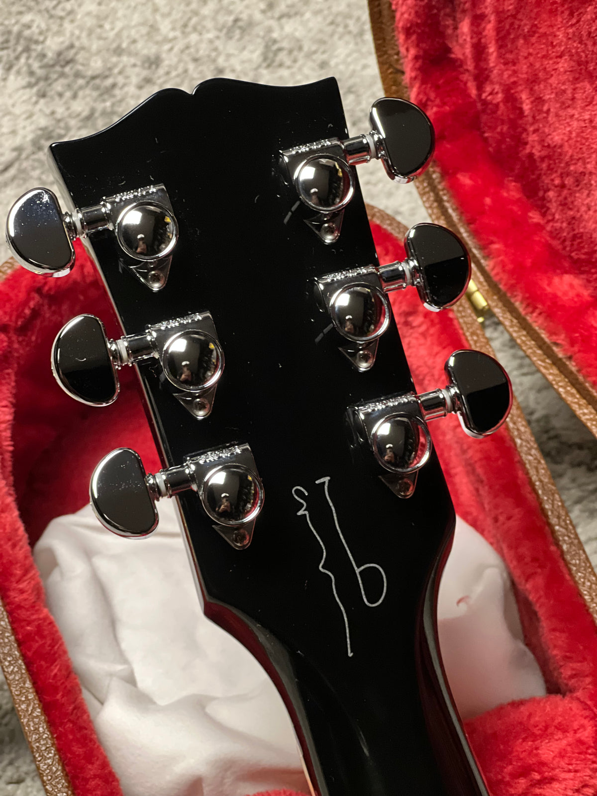 Gibson Noel Gallagher Les Paul Standard in Ebony w/Case 234550060