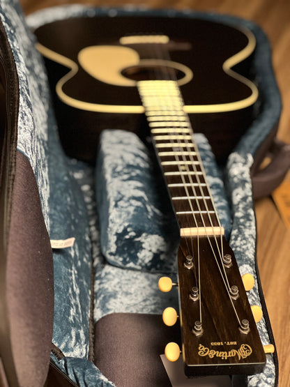 Martin 000-17E Acoustic-electric Guitar in Black Smoke