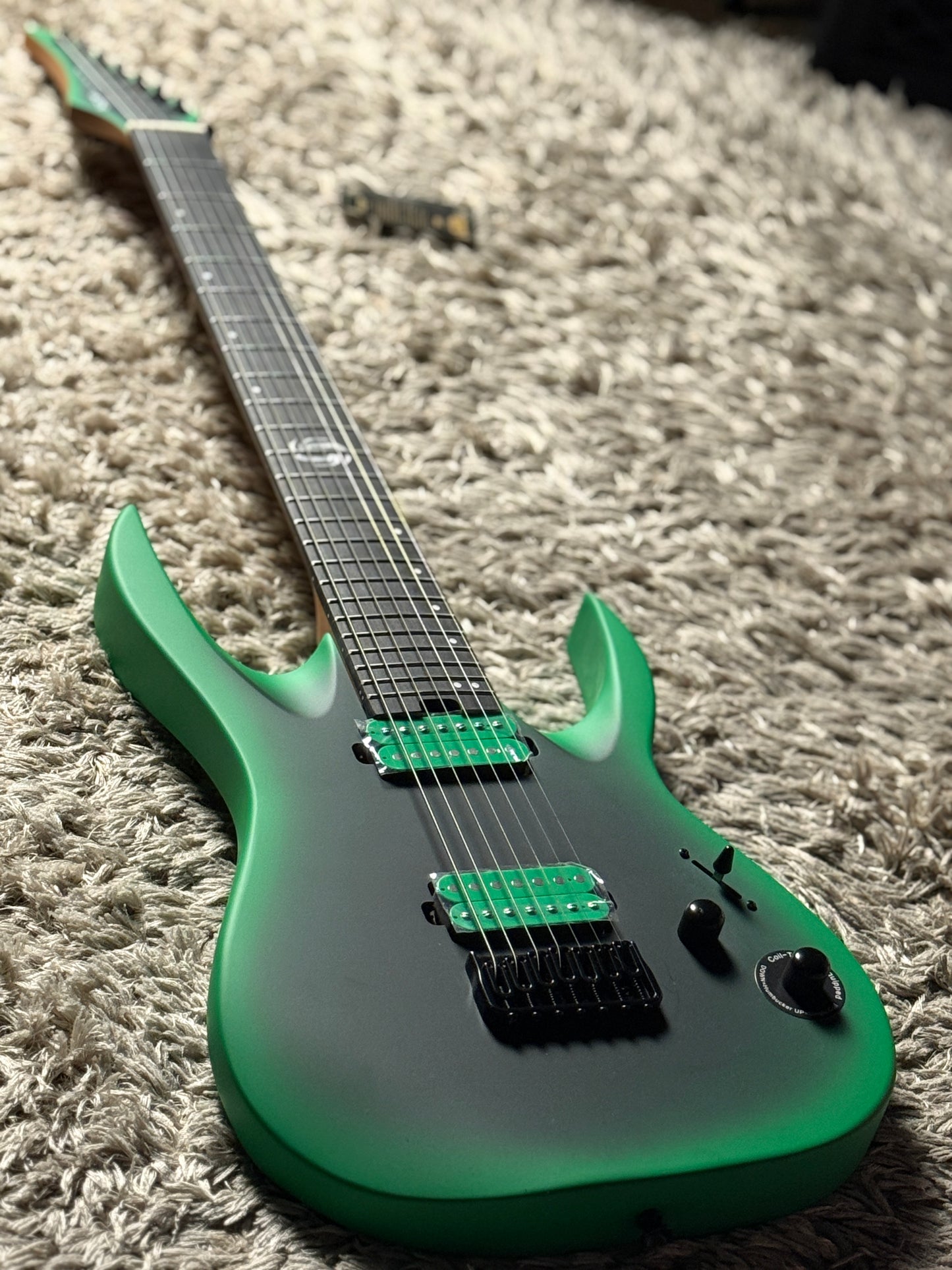 SQOE SEIB7S 7 String in Satin Neon Green