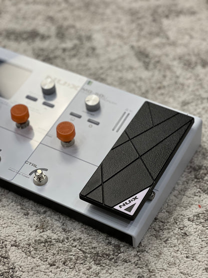 NUX MG-50Li Amp Modeler and Guitar Effects Processor