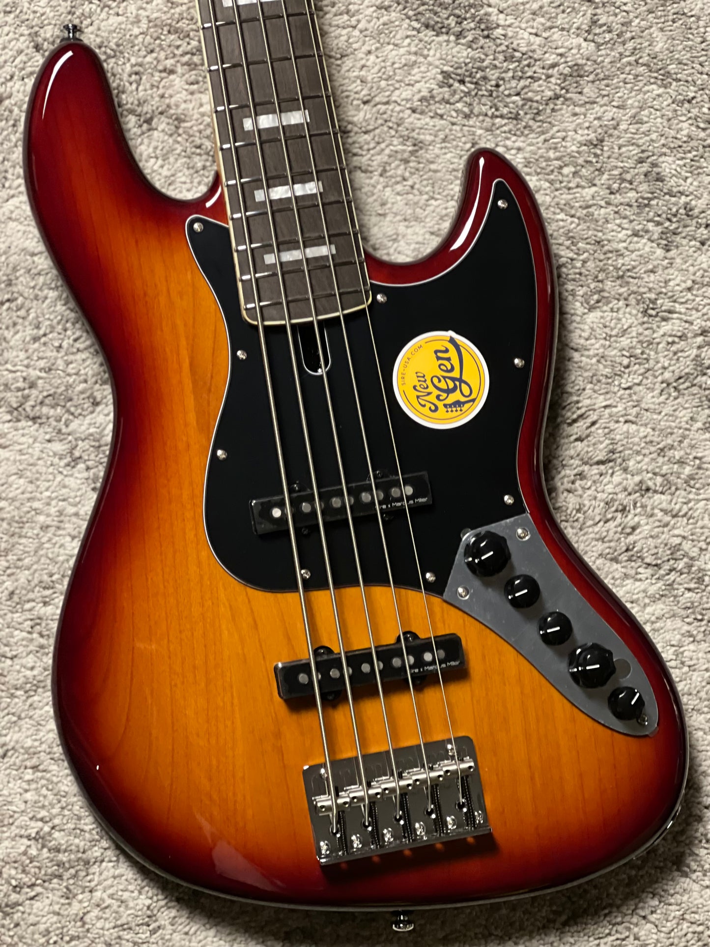 Sire Marcus Miller Bass V7 ALDER-5 String 2nd Generation in Tobacco Sunburst
