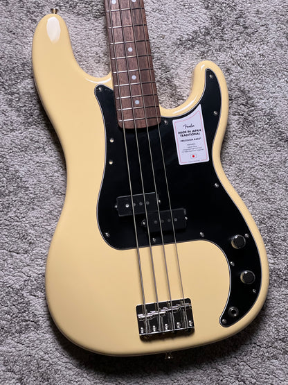 Fender Japan Traditional 70s Precision Bass with RW FB in Vintage White JD26002819