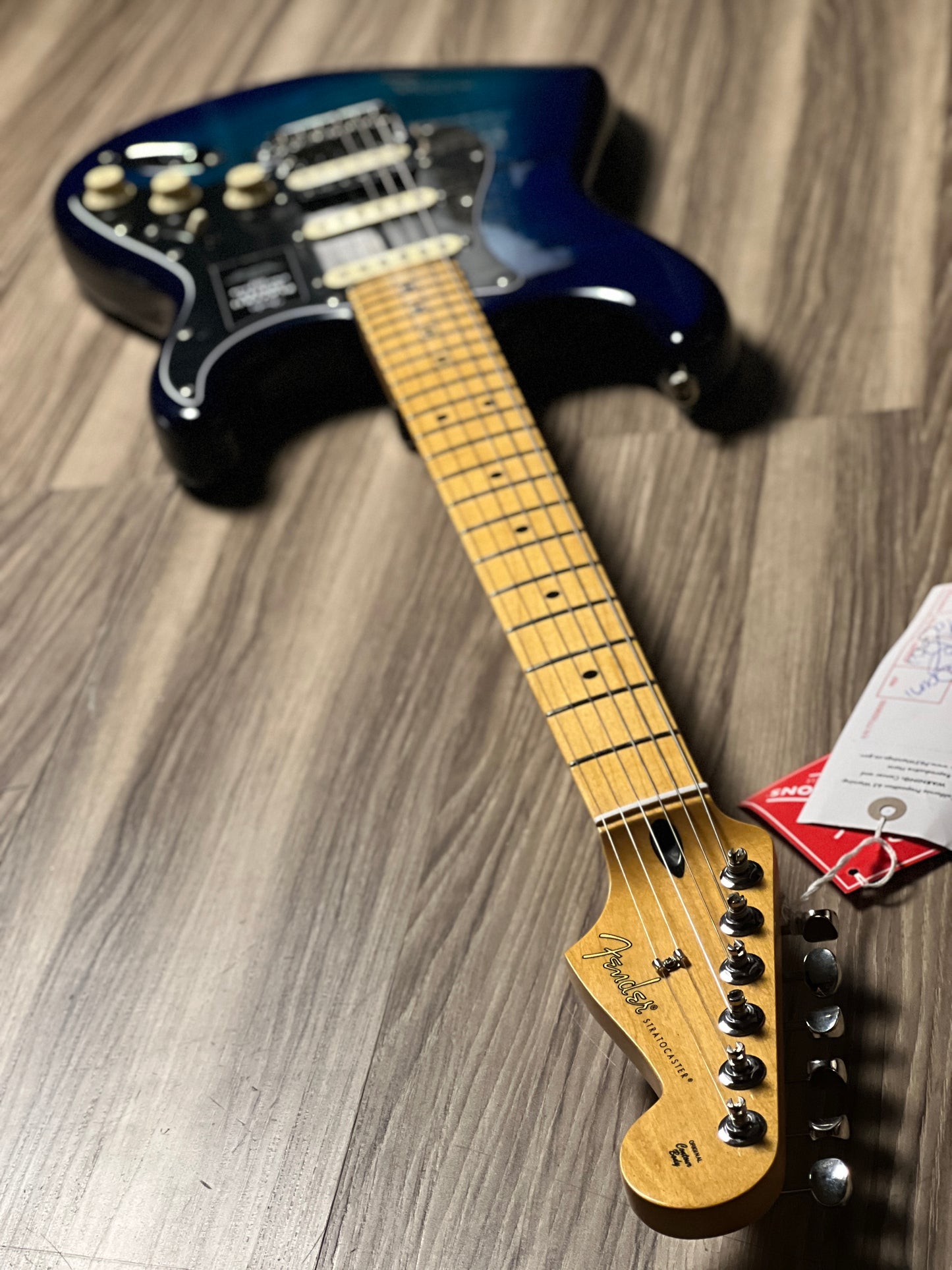 Fender Limited Edition Player II Stratocaster HSS Top with Maple FB in Blue Burst