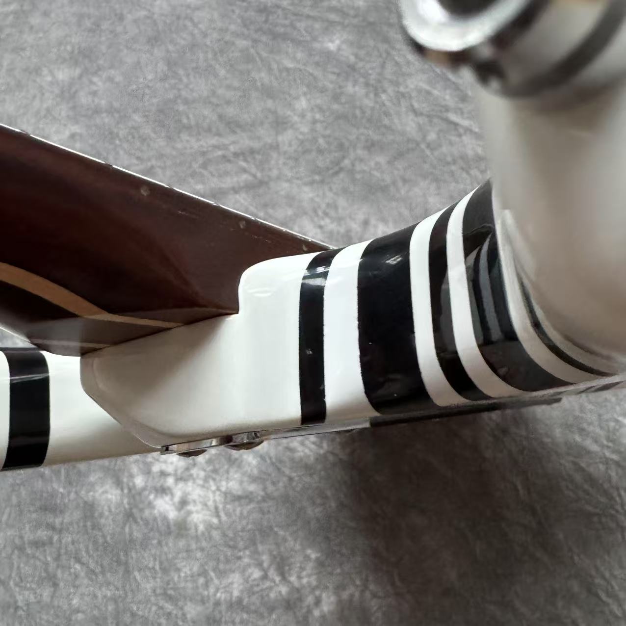 Dhatarattha Custom DST HSS in White with Black Stripes and "Whale Tail" Inlay