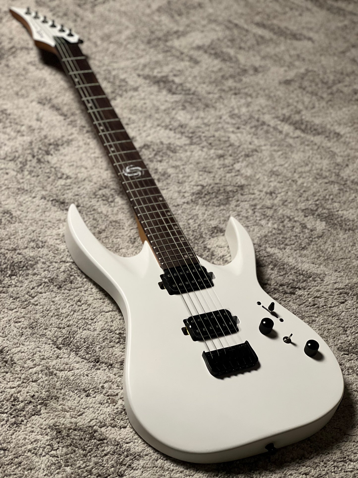 SQOE SEIB6S WH in Satin White