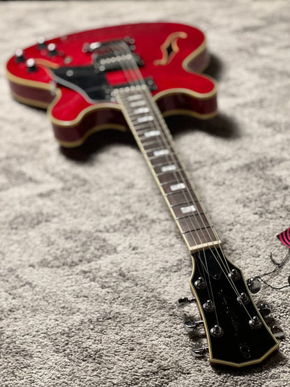 Sire Larry Carlton H7 Semi-hollow in See Through Red