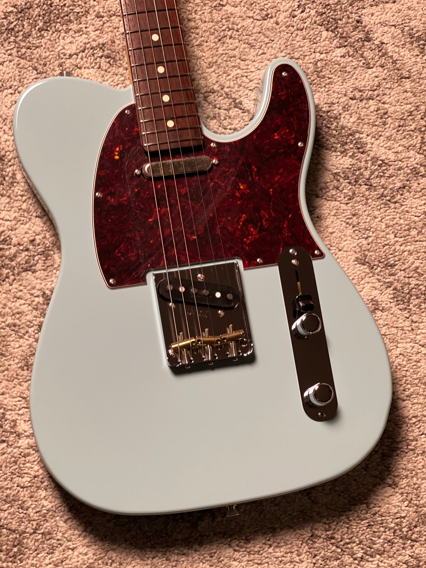 Fender FSR Collection Hybrid II Telecaster with RW FB in Daphne Blue JD23018075