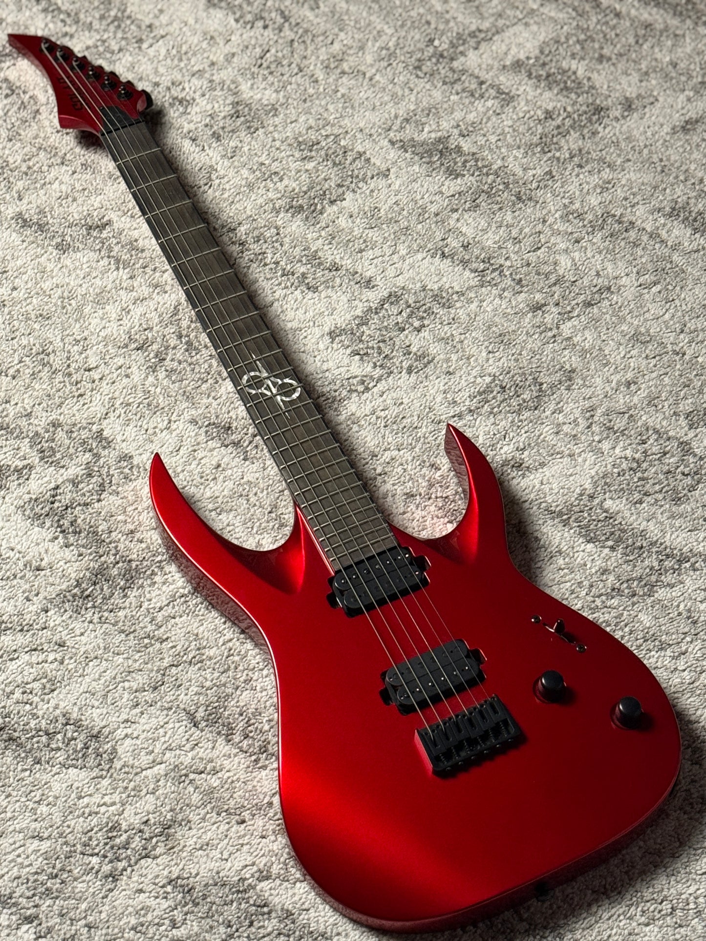 Solar A2.6 CAR in Candy Apple Red IW22041154