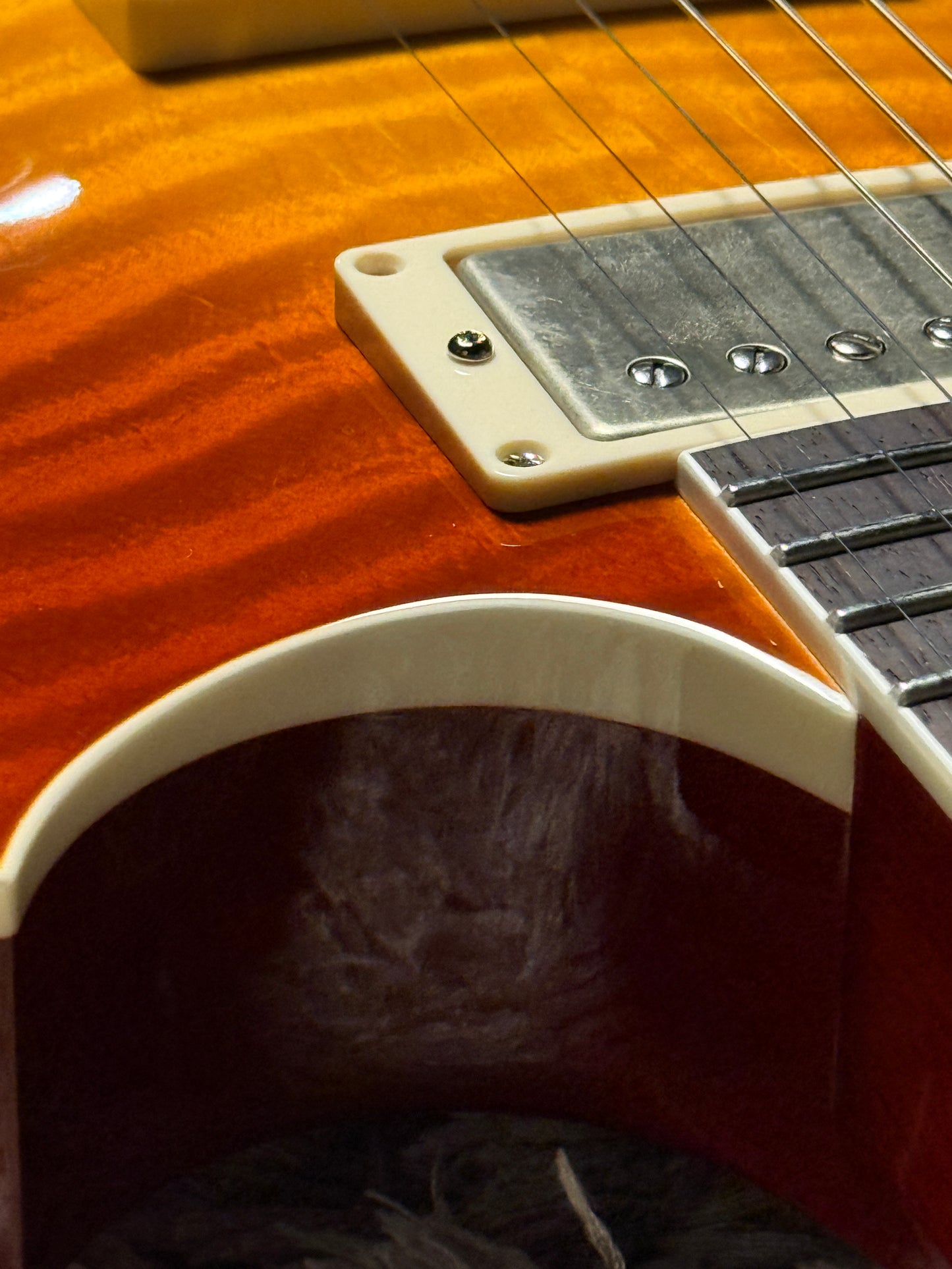 Saito 33BEYOND in Tea Burst 25009