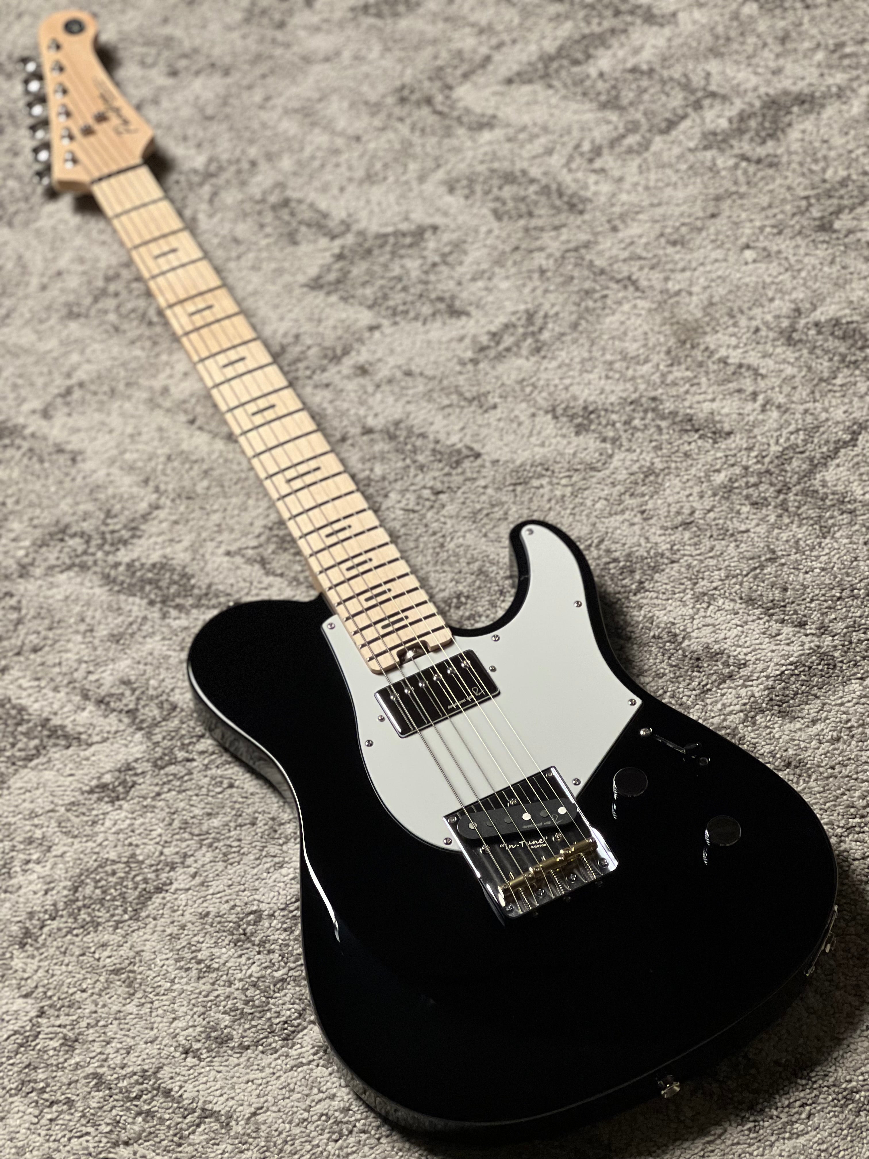 Yamaha PACS+11SM Pacifica Standard Plus in Black with Maple