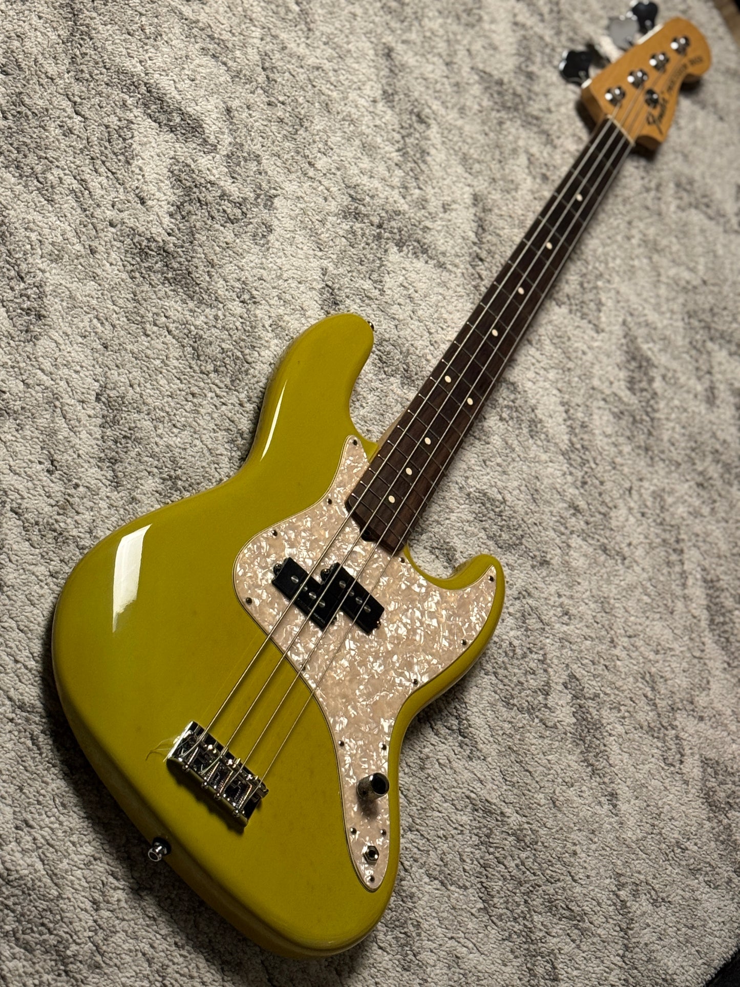 Fender Mark Hoppus Signature Bass in Surf Green MX11090429 (USED)