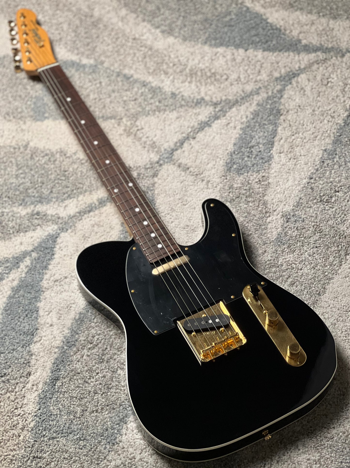 Tokai Japan ATE-101B -G/R Breezysound in Black with Gold Hardware 231337