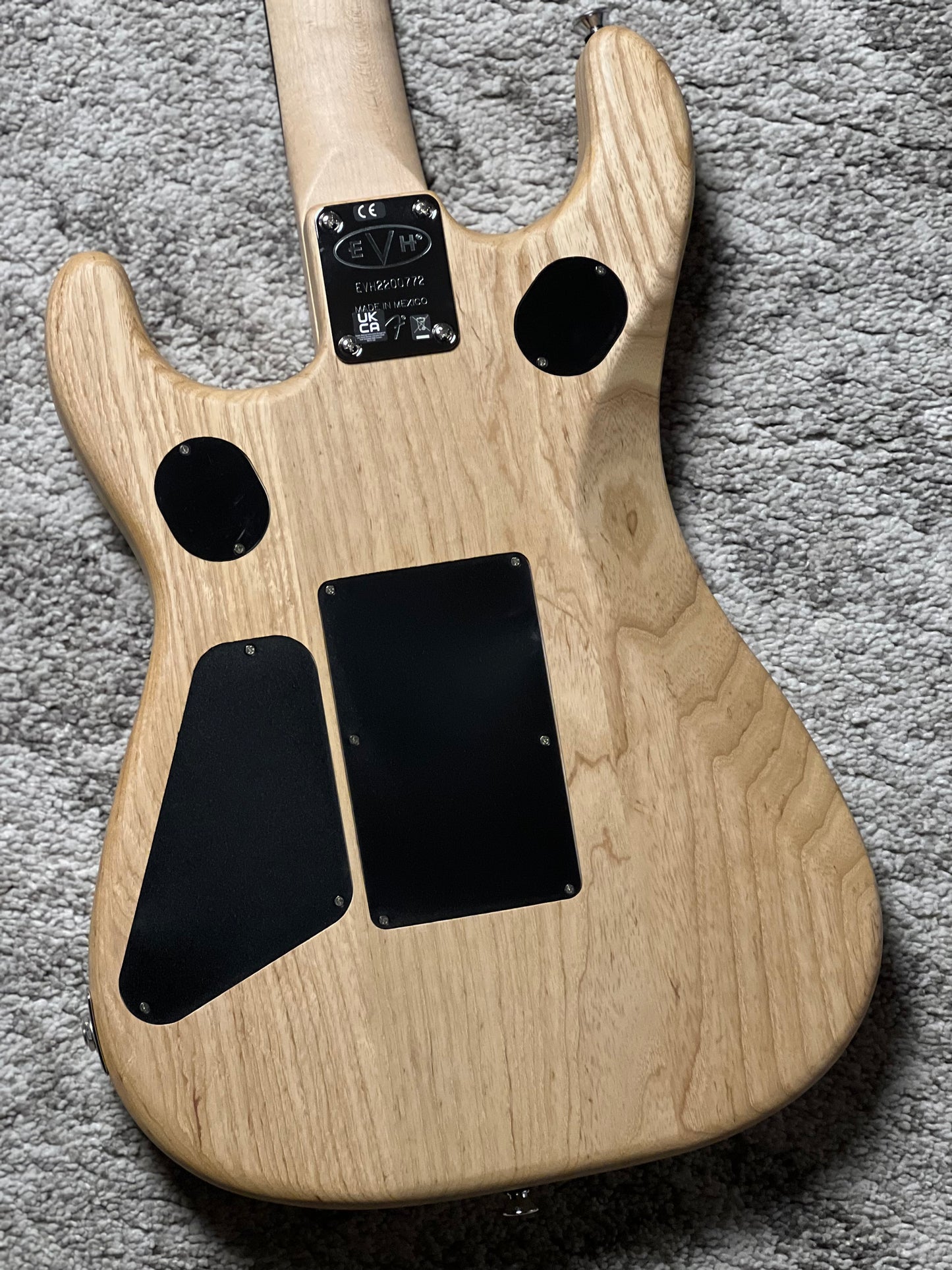 EVH 5150 Series Deluxe Ash with Ebony FB in Natural EVH2200772