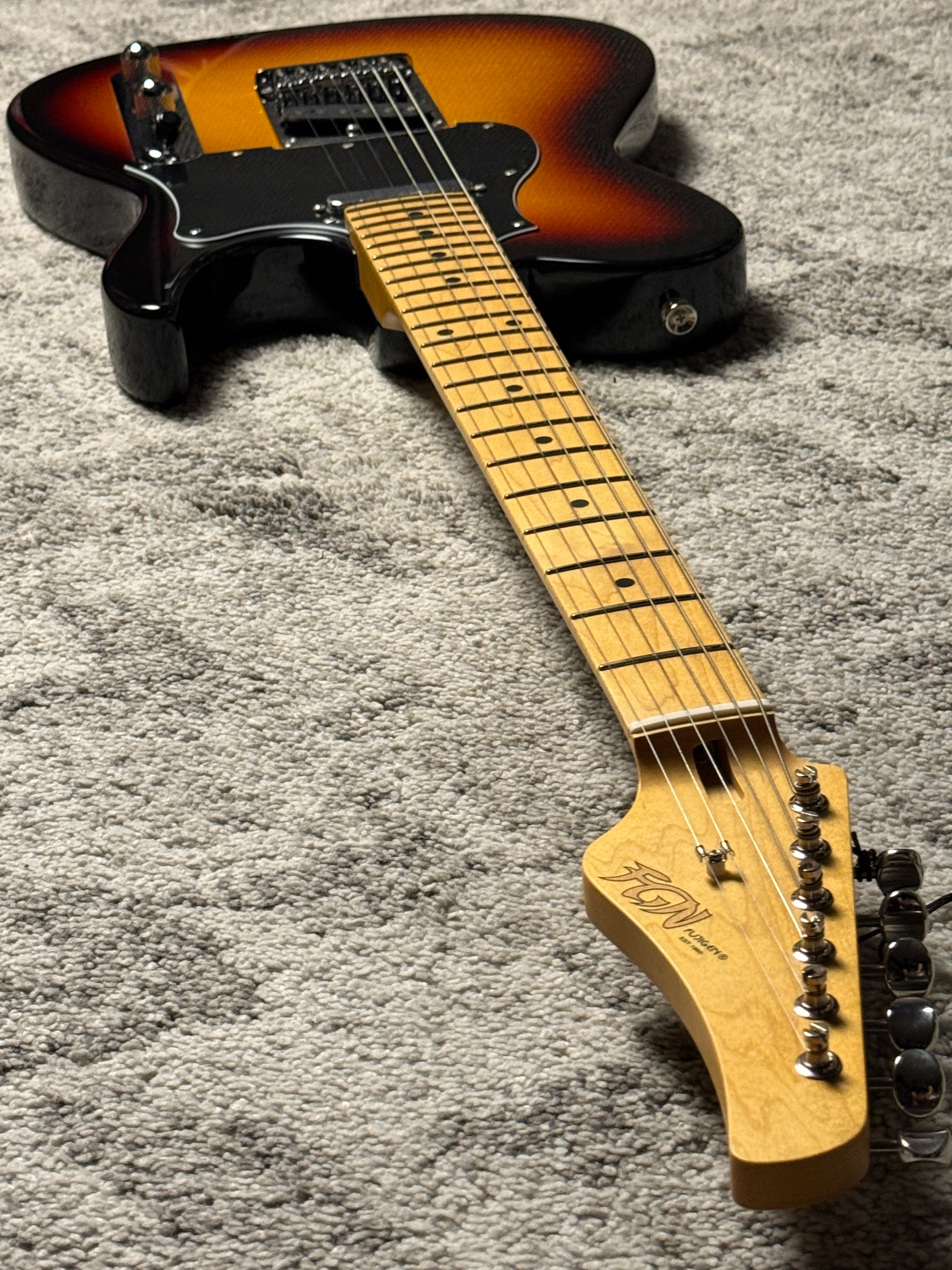 Fujigen FGN Boundary Iliad BIL2-M/3TS in 3-Tone Sunburst
