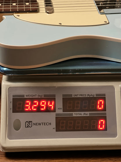 Fender FSR Collection Traditional 60s Telecaster Custom with RW FB in Daphne Blue JD24023716