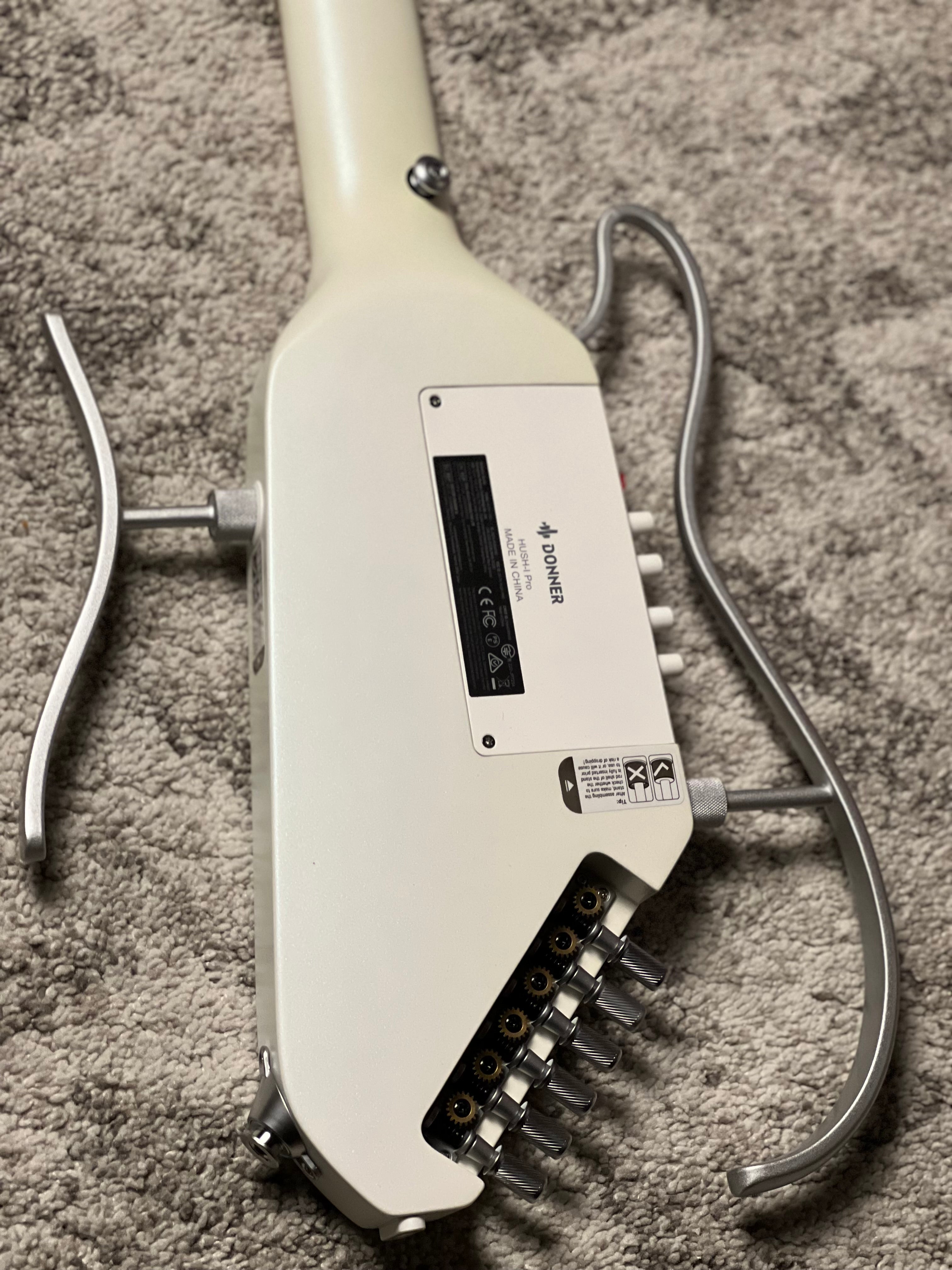 Donner HUSH-I Pro In White With Bag – nafiriguitar.com