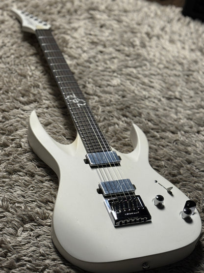 Solar A1.6VINTER in Pearl White Matte