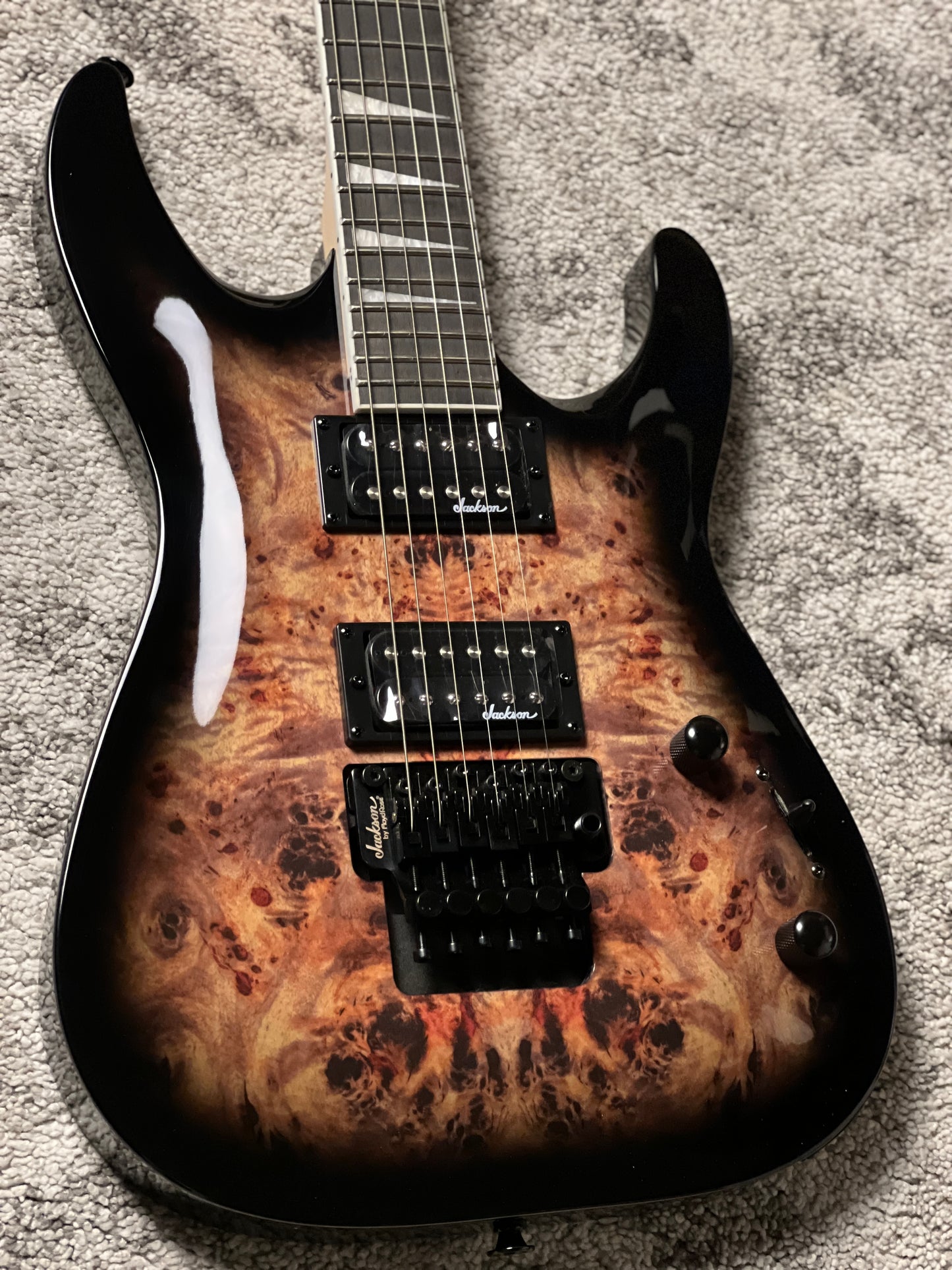 Jackson JS Series Dinky JS32 DKAP with Amaranth FB in Transparent Black Burst