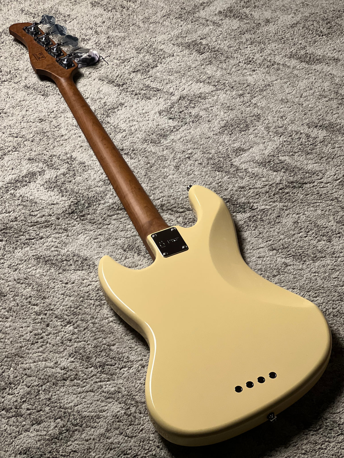 Sire Marcus Miller V5 ALDER-4 String in Vintage White