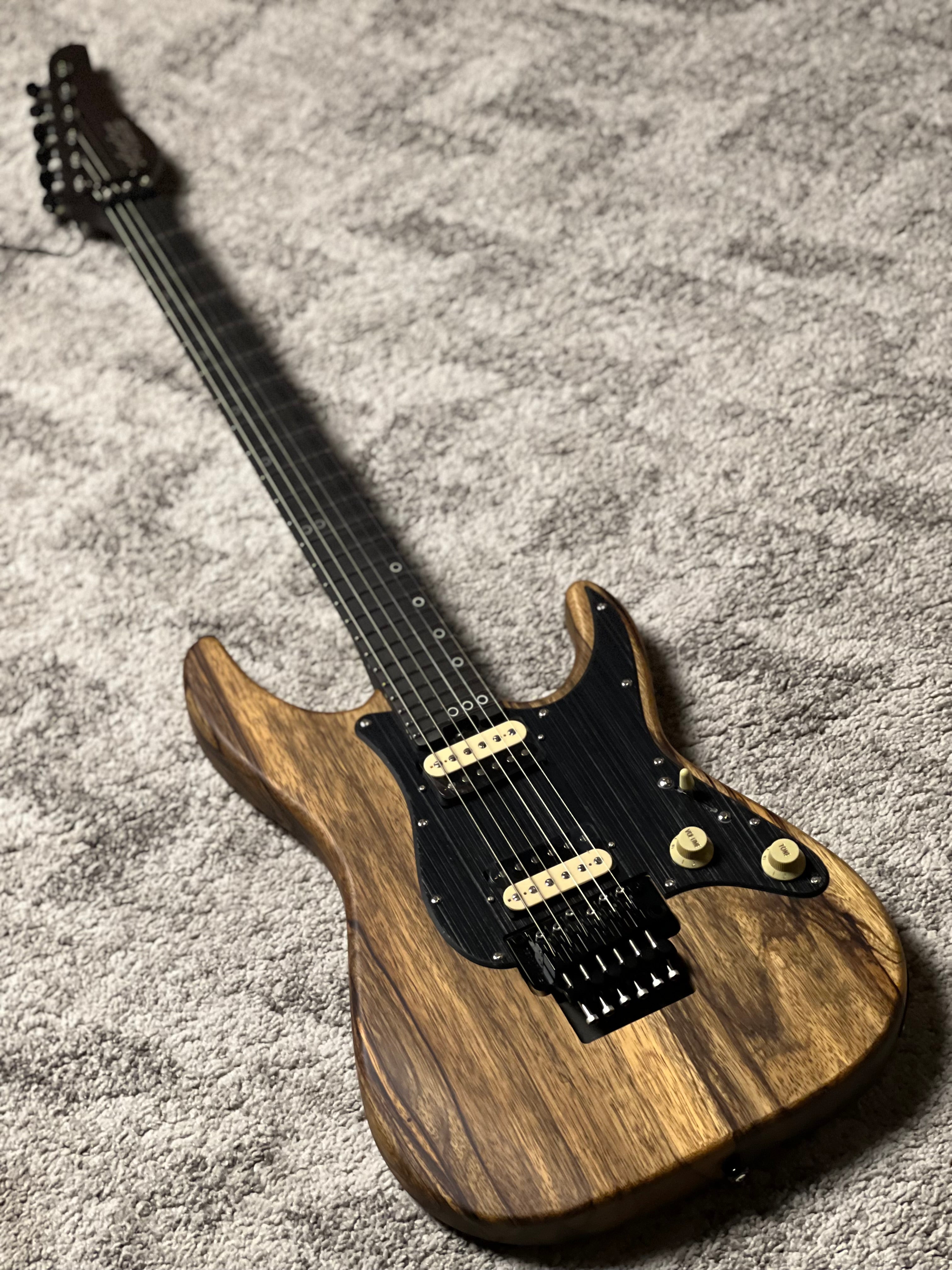 Schecter Sun Valley Super Shredder Exotic in Black Limba W26010855