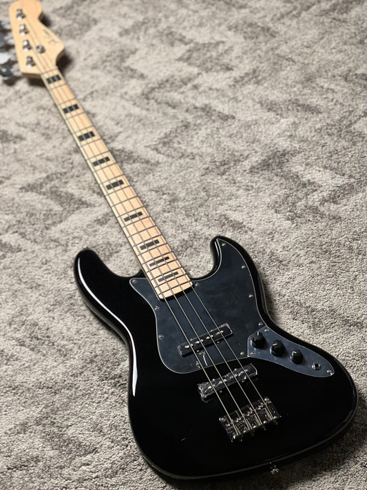 SLX Sparrow 70s Special Essentials with Maple FB in Black