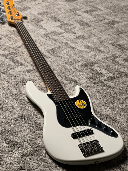 Sire Marcus Miller V3-5 New Gen Electric Bass Guitar in Antique White