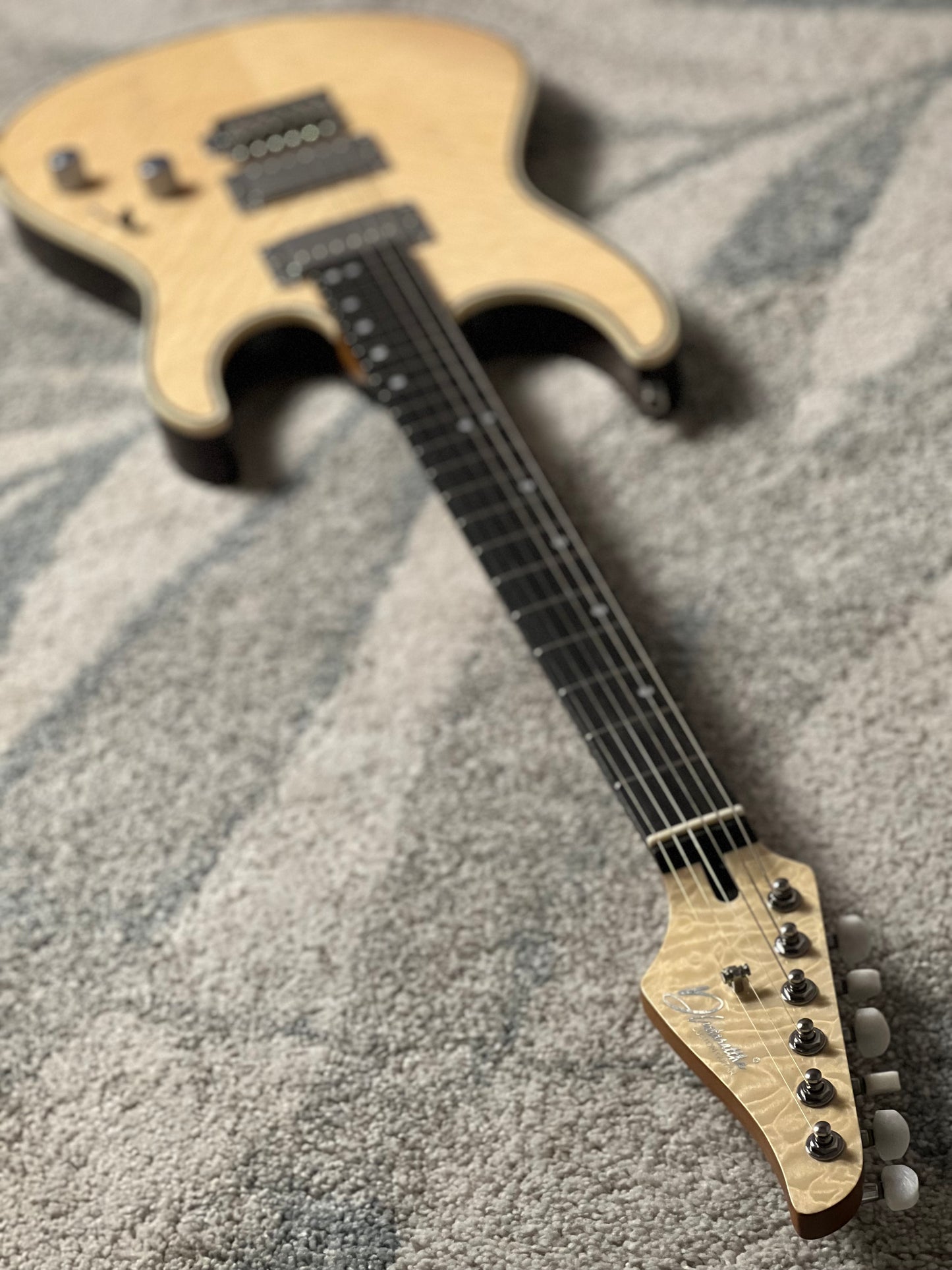 Dhatarattha Custom DST HH Quilt in Natural with Rosewood FB
