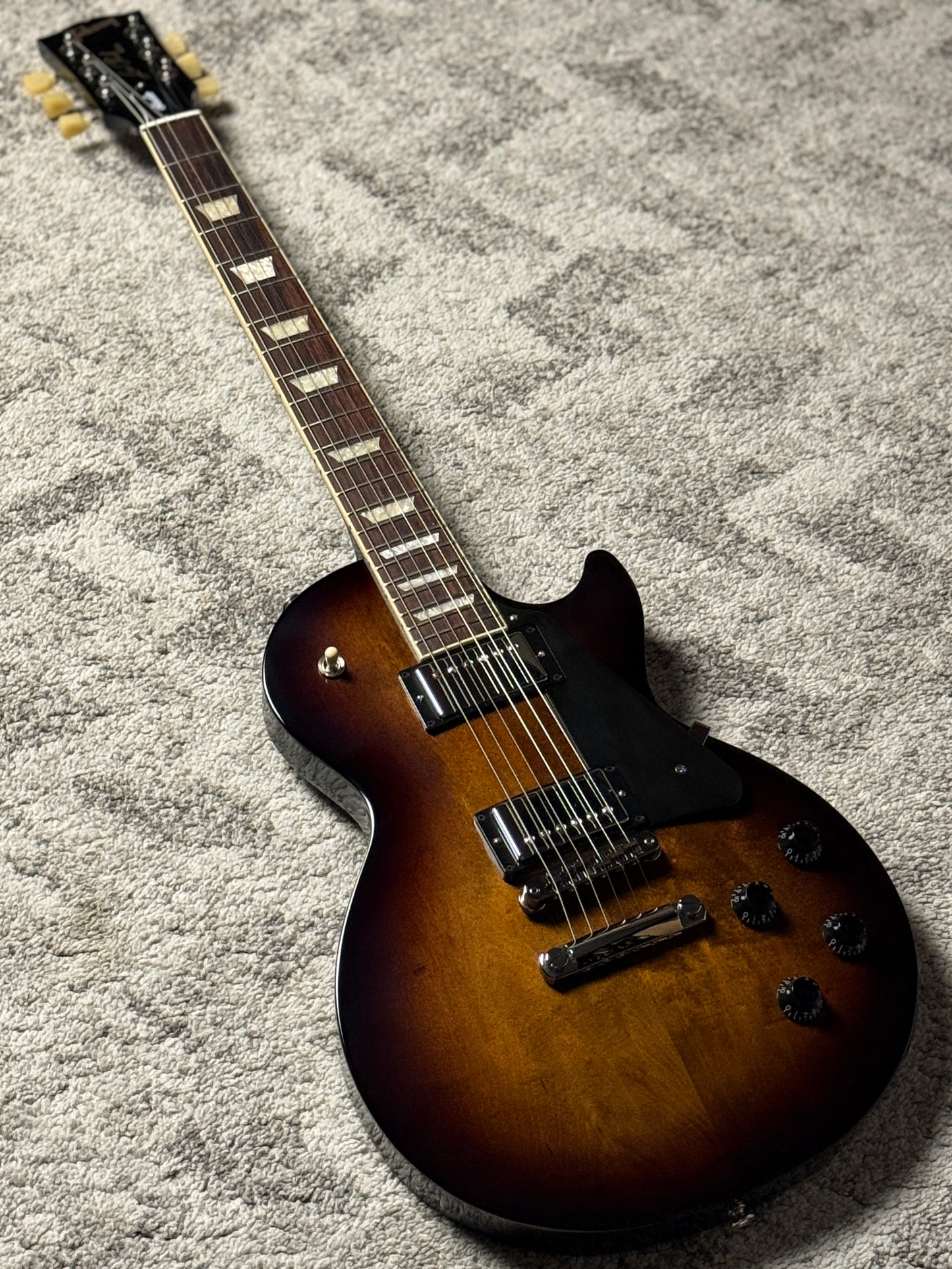 Gibson Les Paul Studio in Smokehouse Burst 206550258