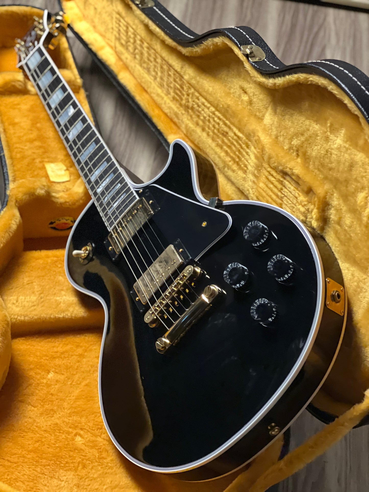 Gibson Les Paul Custom Ebony Fingerboard Gloss Ebony w/ Case CS 404299