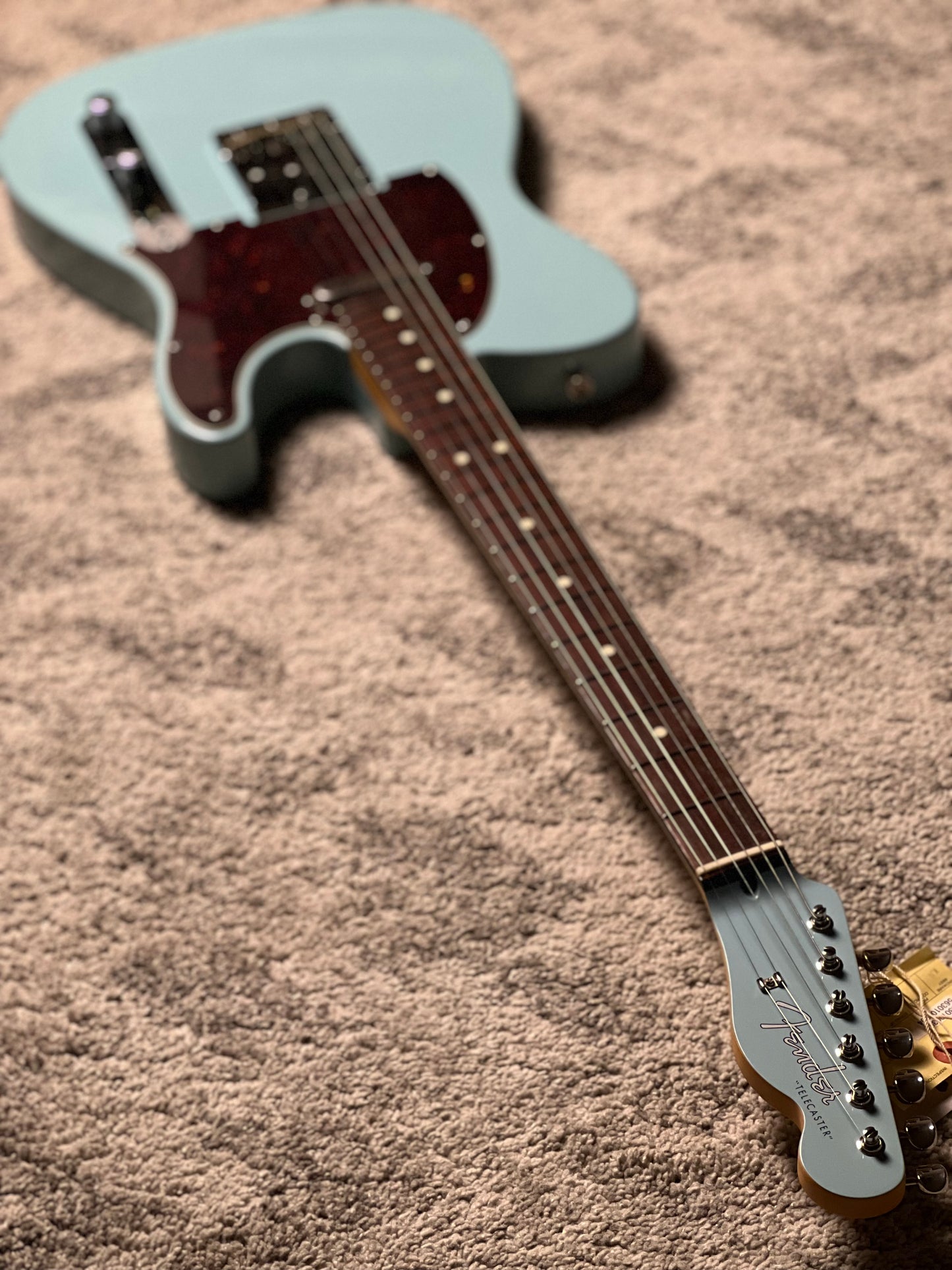 Fender FSR Collection Hybrid II Telecaster with RW FB in Daphne Blue JD23018075