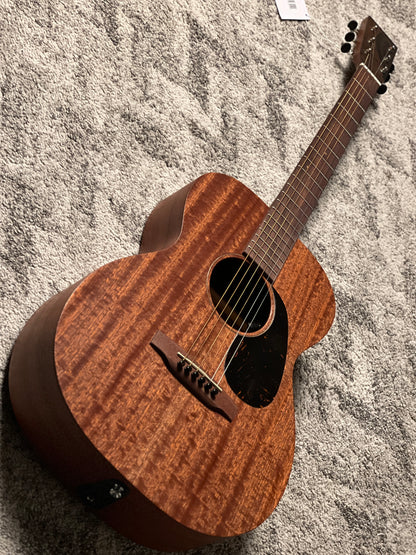 Martin 000 JR-E Acoustic Electric in Sapele