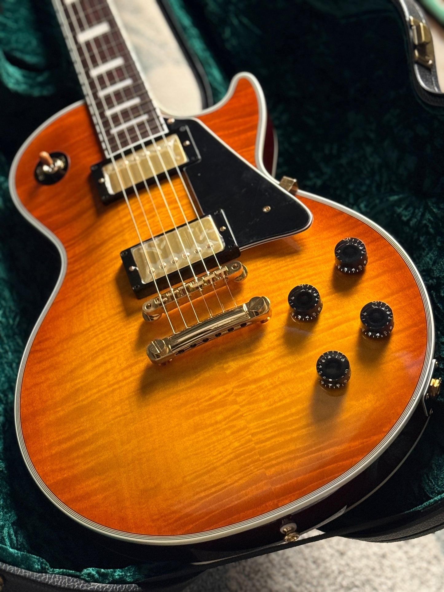 Tokai Love Rock Japan LC-101S-F VF in Violin Finish 2551232