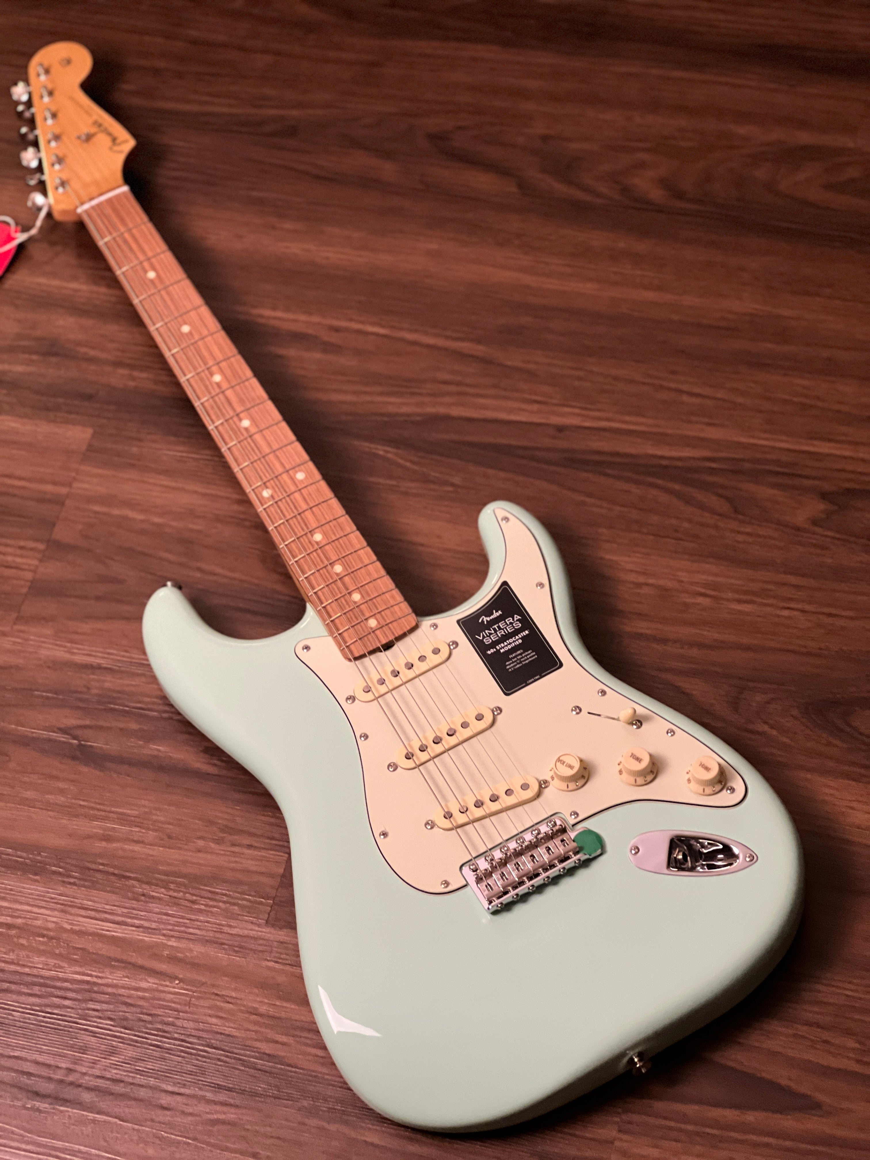 Fender Mexico – nafiriguitar.com