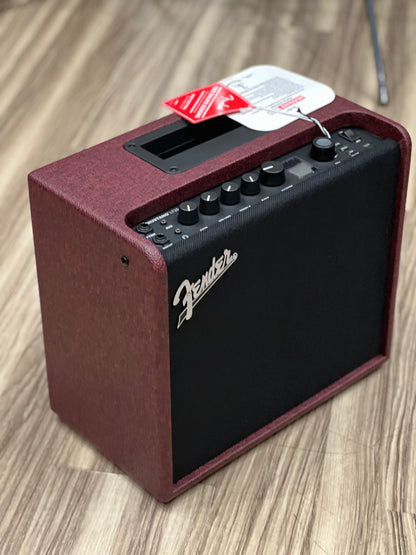 Fender Mustang LT25 Guitar Combo Amplifier in Wine