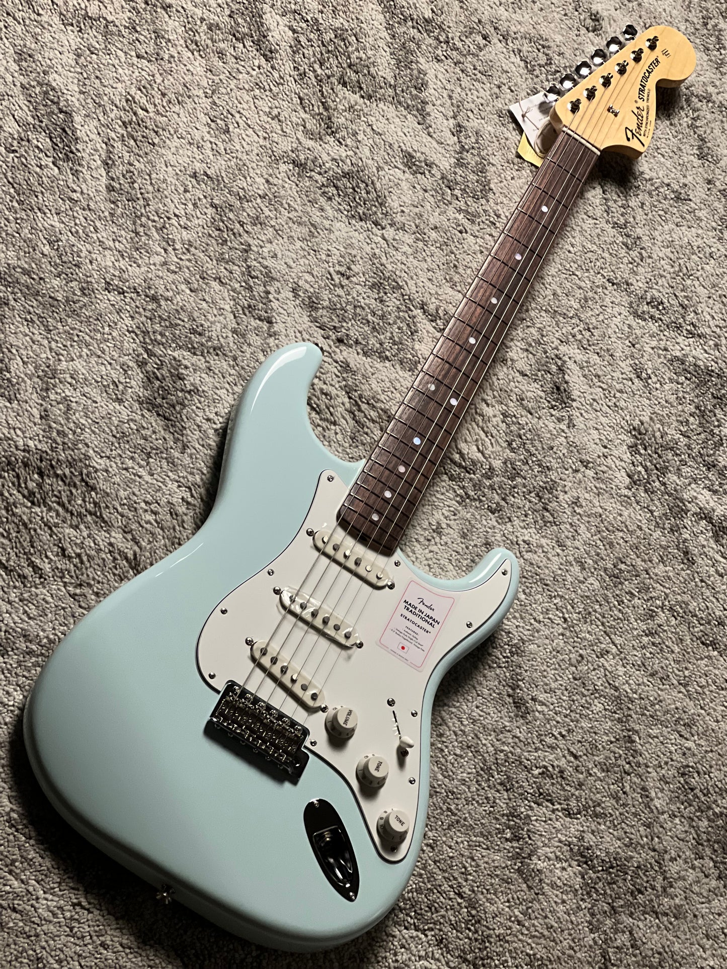 Fender Japan MIJ Traditional Late 60s Stratocaster with RW FB in Sonic Blue JD26001529