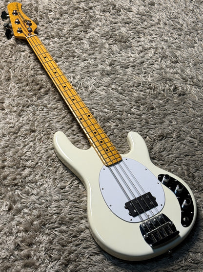 Ernie Ball Music Man Retro '70s StingRay 4 Bass in White S/N CB00565 (USED)